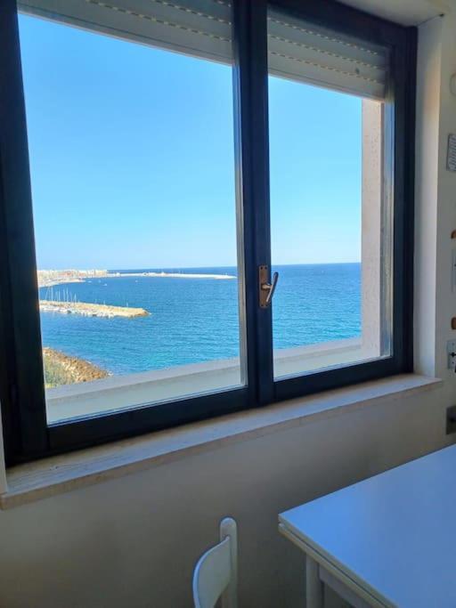 Stupendo Appartamento Fronte Mare A Gallipoli Exterior foto
